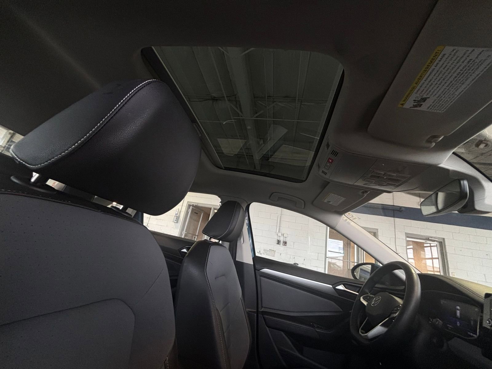 Thumbnail: 2025 Volkswagen Jetta - 32