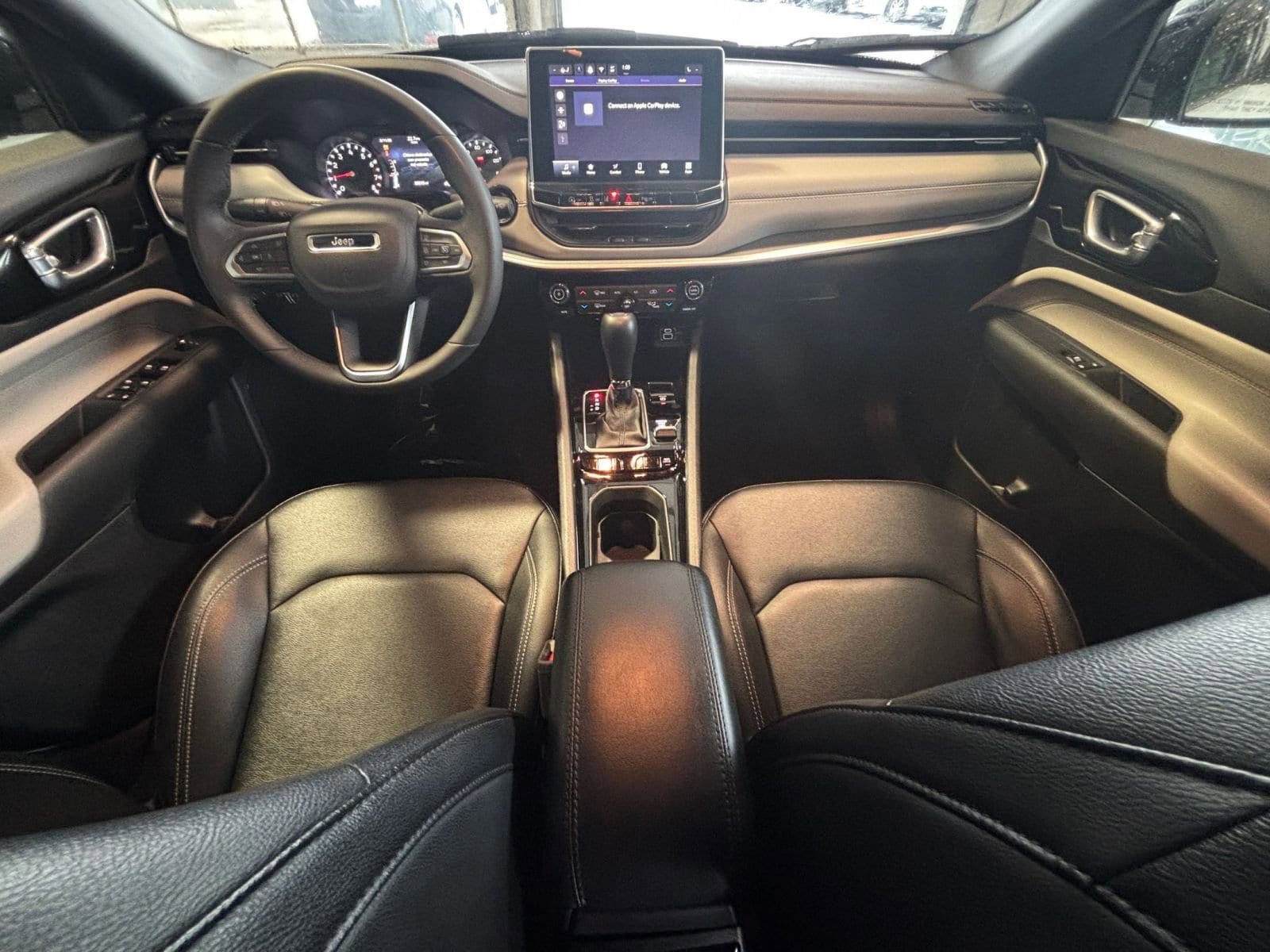 Thumbnail: 2025 Jeep Compass - 34