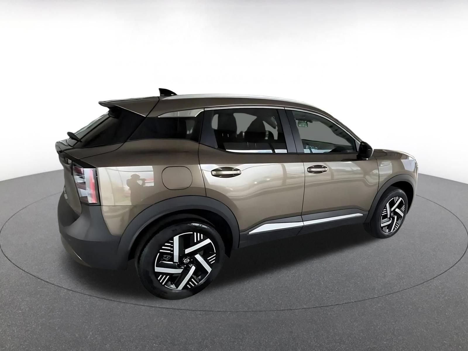 Thumbnail: 2026 Nissan Kicks - 15