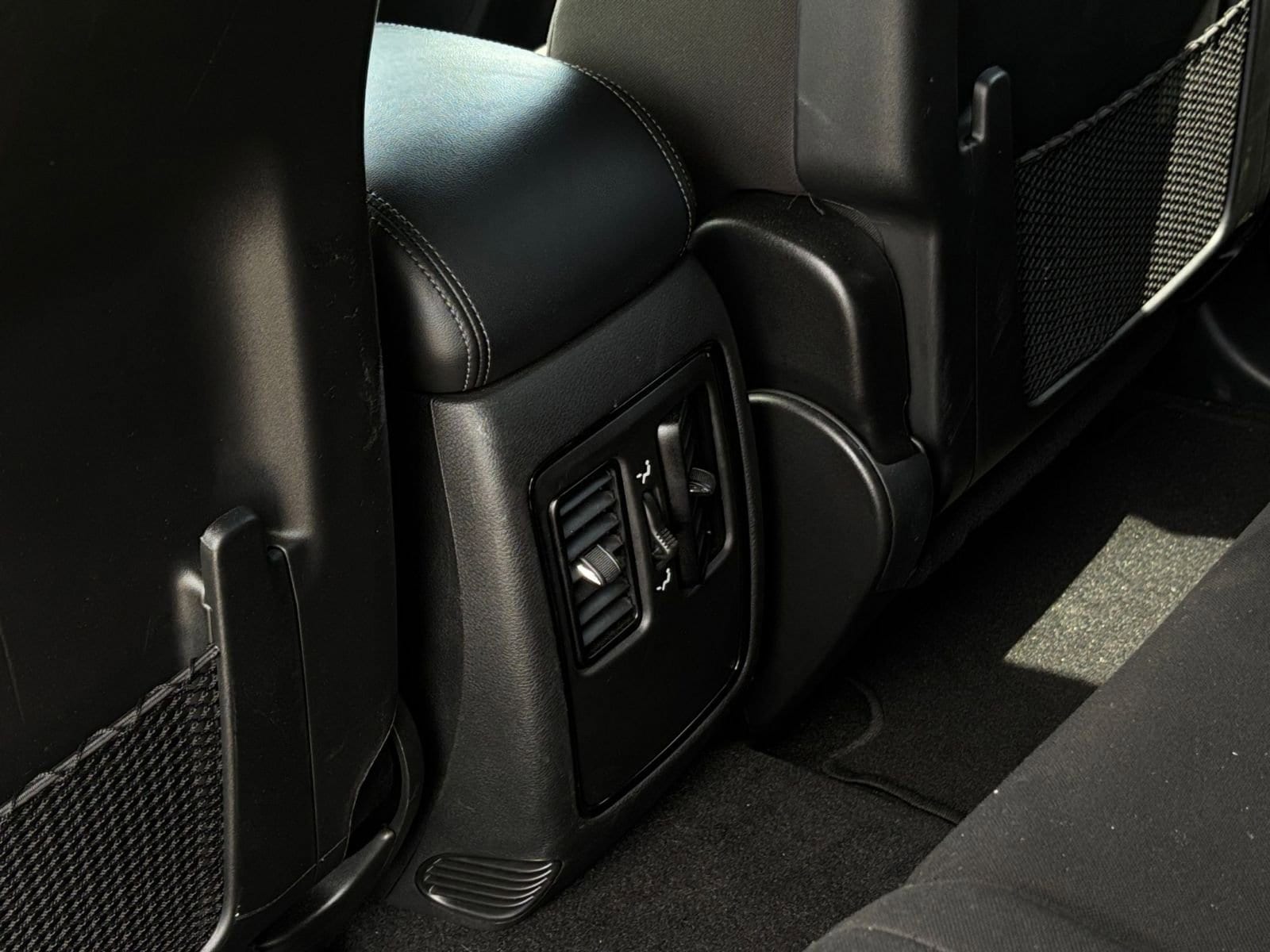 2023 Dodge Durango SXT 25