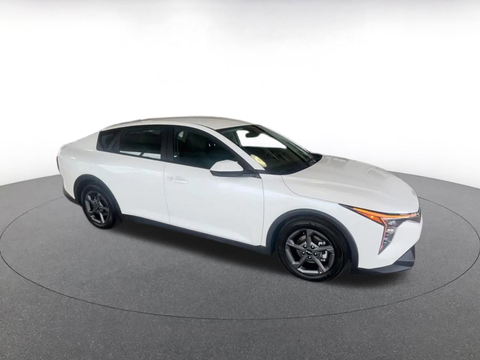 Thumbnail: 2025 Kia K4 - 2