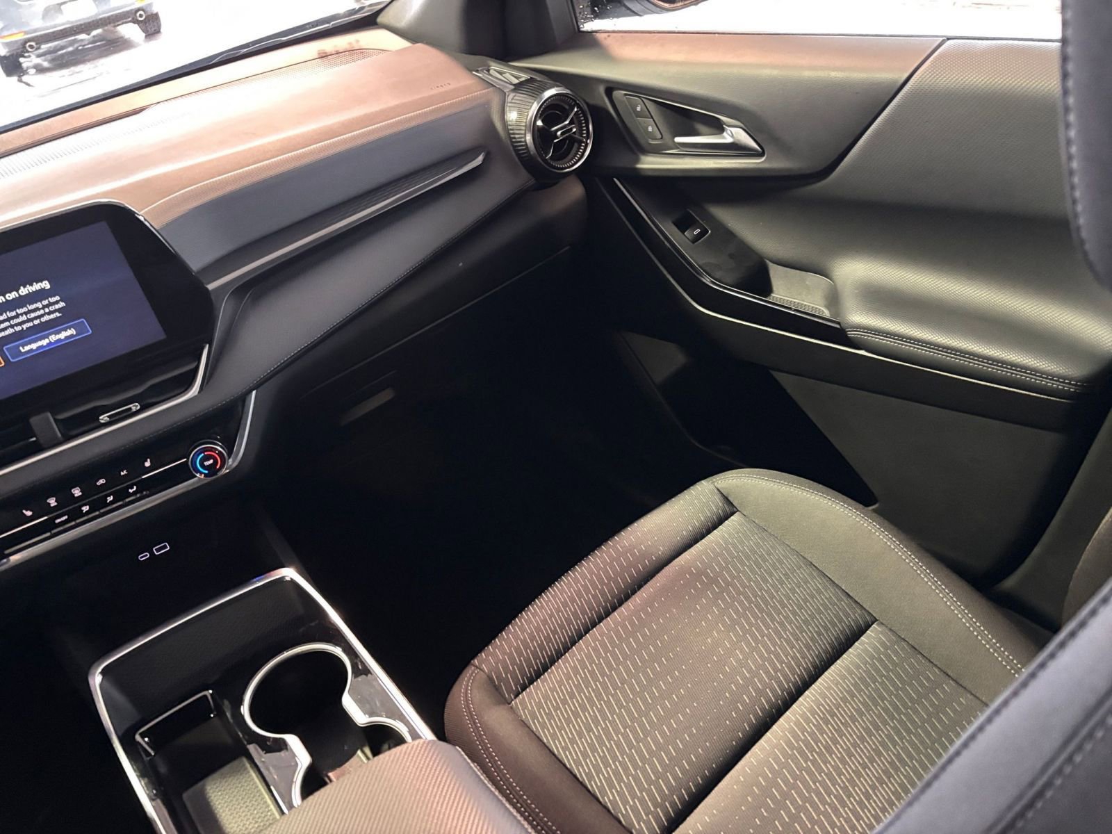 Thumbnail: 2025 Chevrolet Equinox - 34