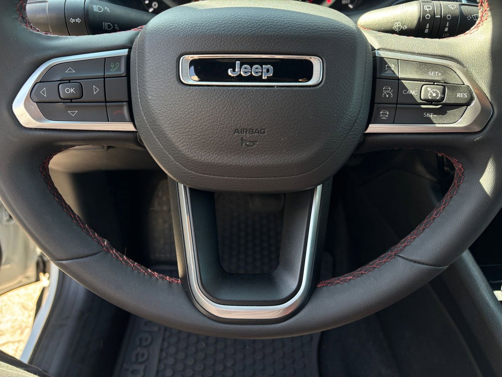 Thumbnail: 2025 Jeep Compass - 30