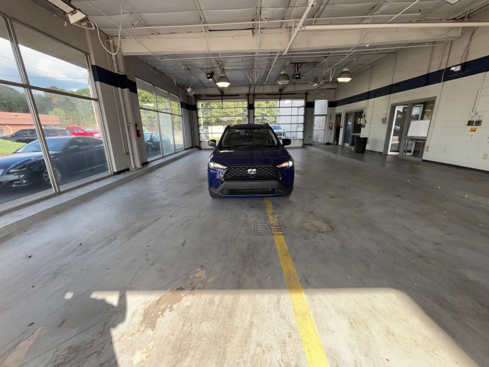 Thumbnail: 2025 Toyota Corolla Cross - 16