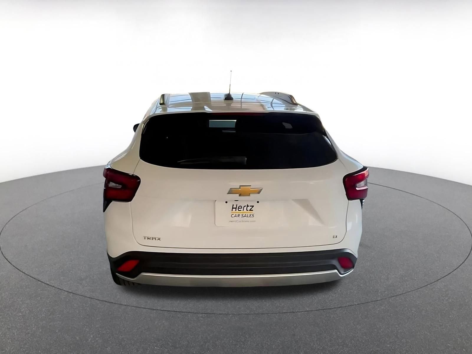 Thumbnail: 2025 Chevrolet Trax - 12