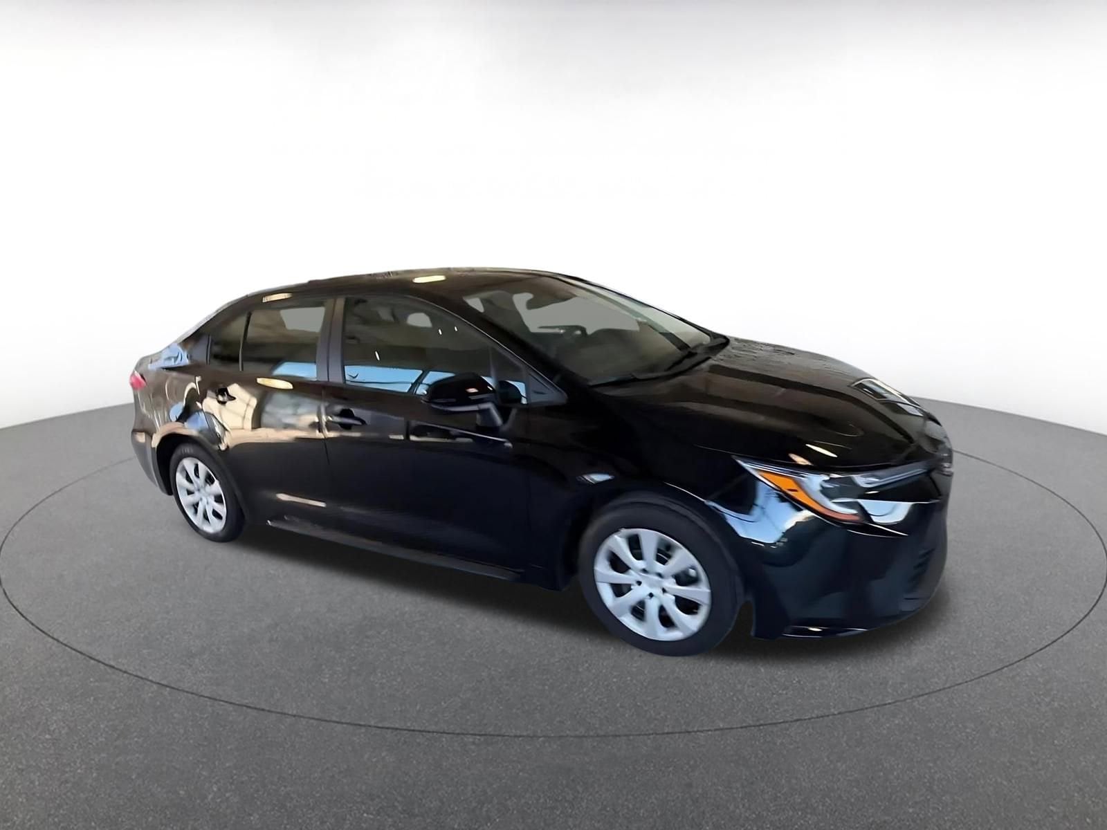 Thumbnail: 2025 Toyota Corolla - 2