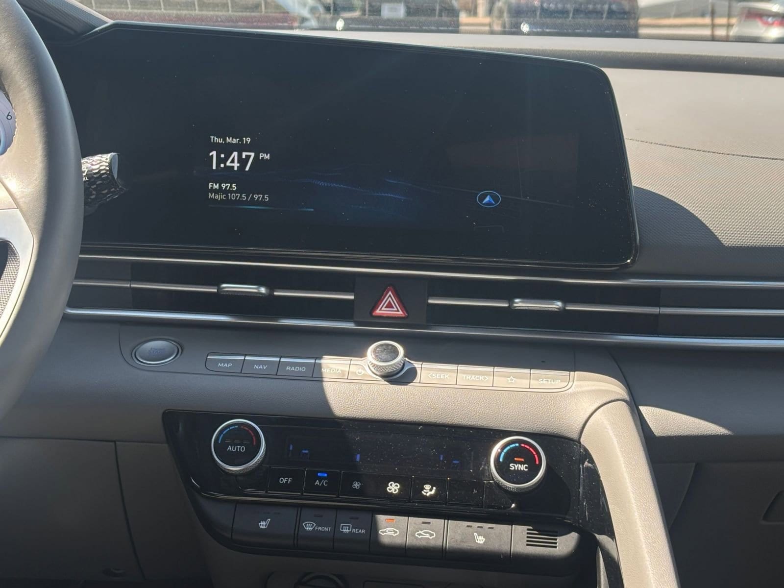 Thumbnail: 2025 Hyundai Elantra - 17