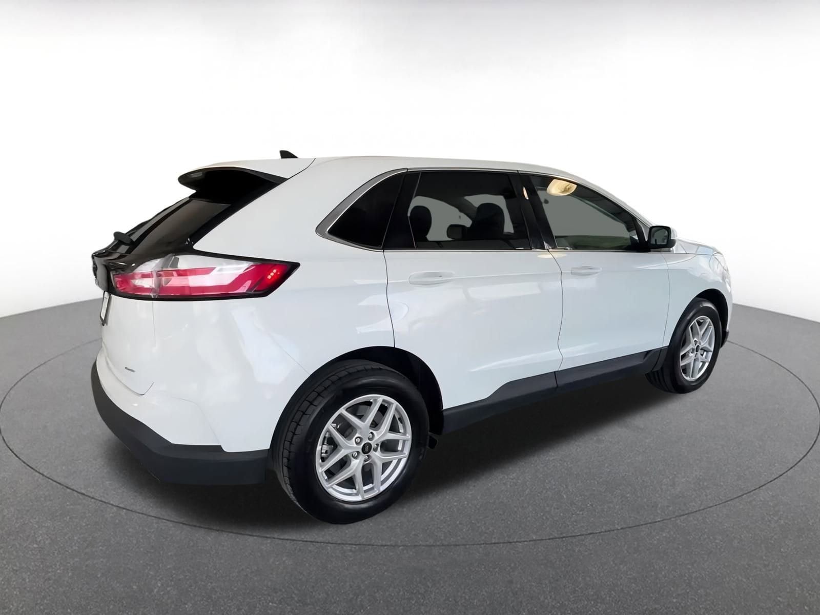 Thumbnail: 2024 Ford Edge - 15