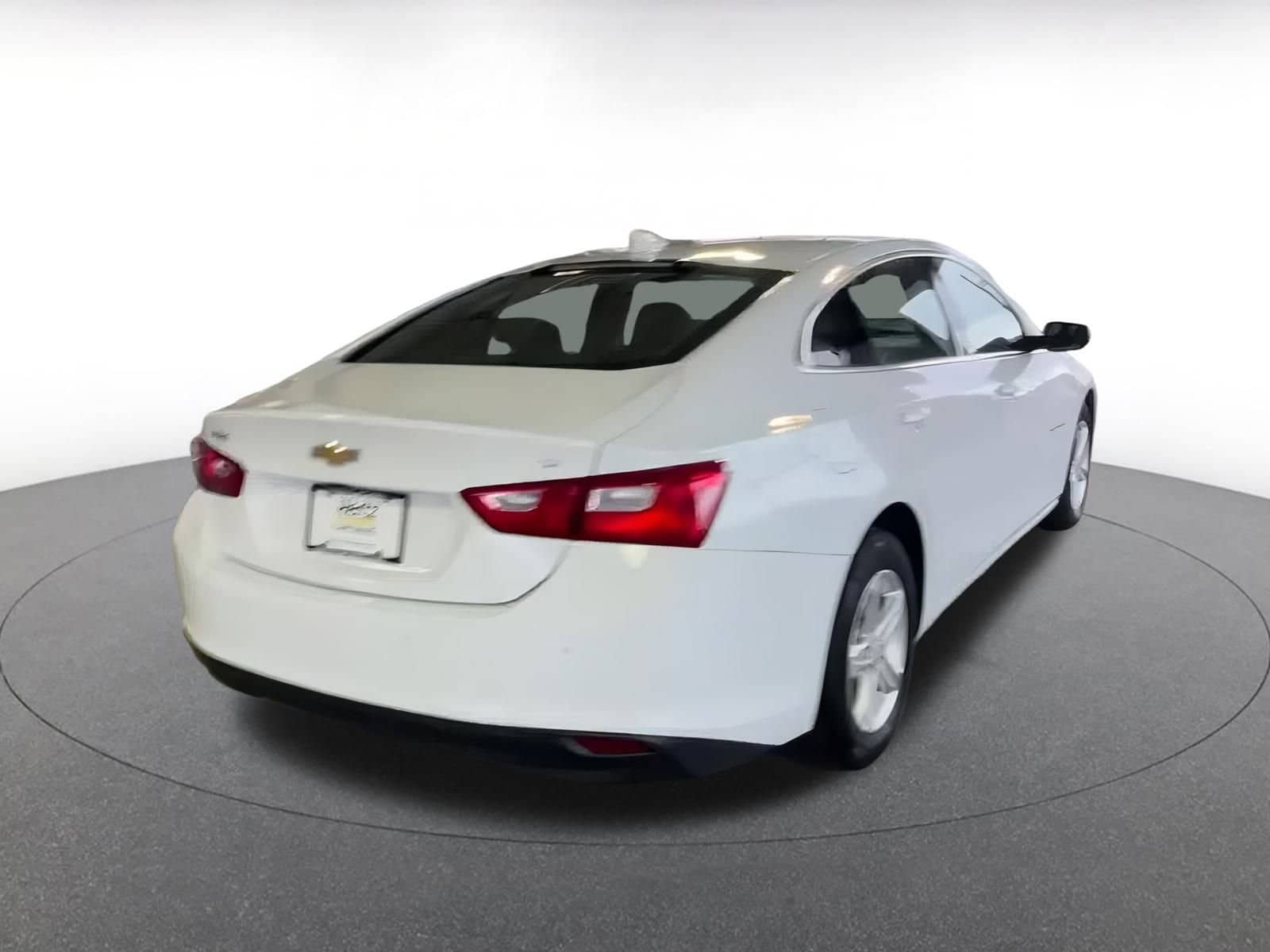 Thumbnail: 2024 Chevrolet Malibu - 29