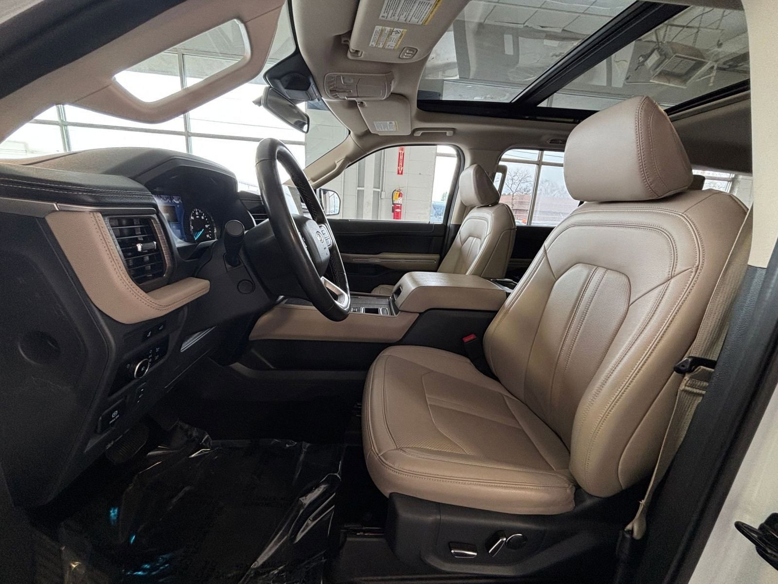 Thumbnail: 2024 Ford Expedition - 31