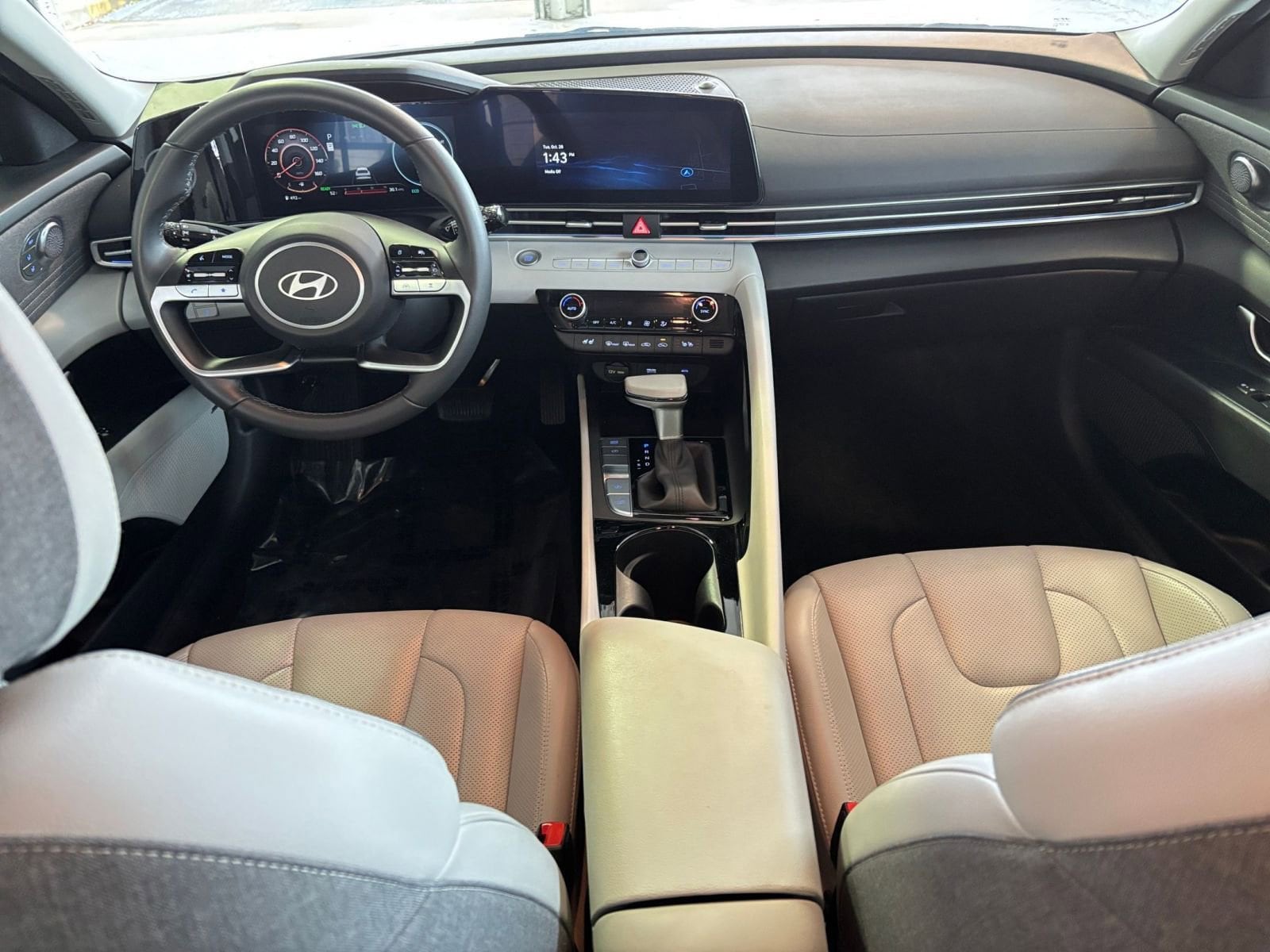 Thumbnail: 2025 Hyundai Elantra - 34