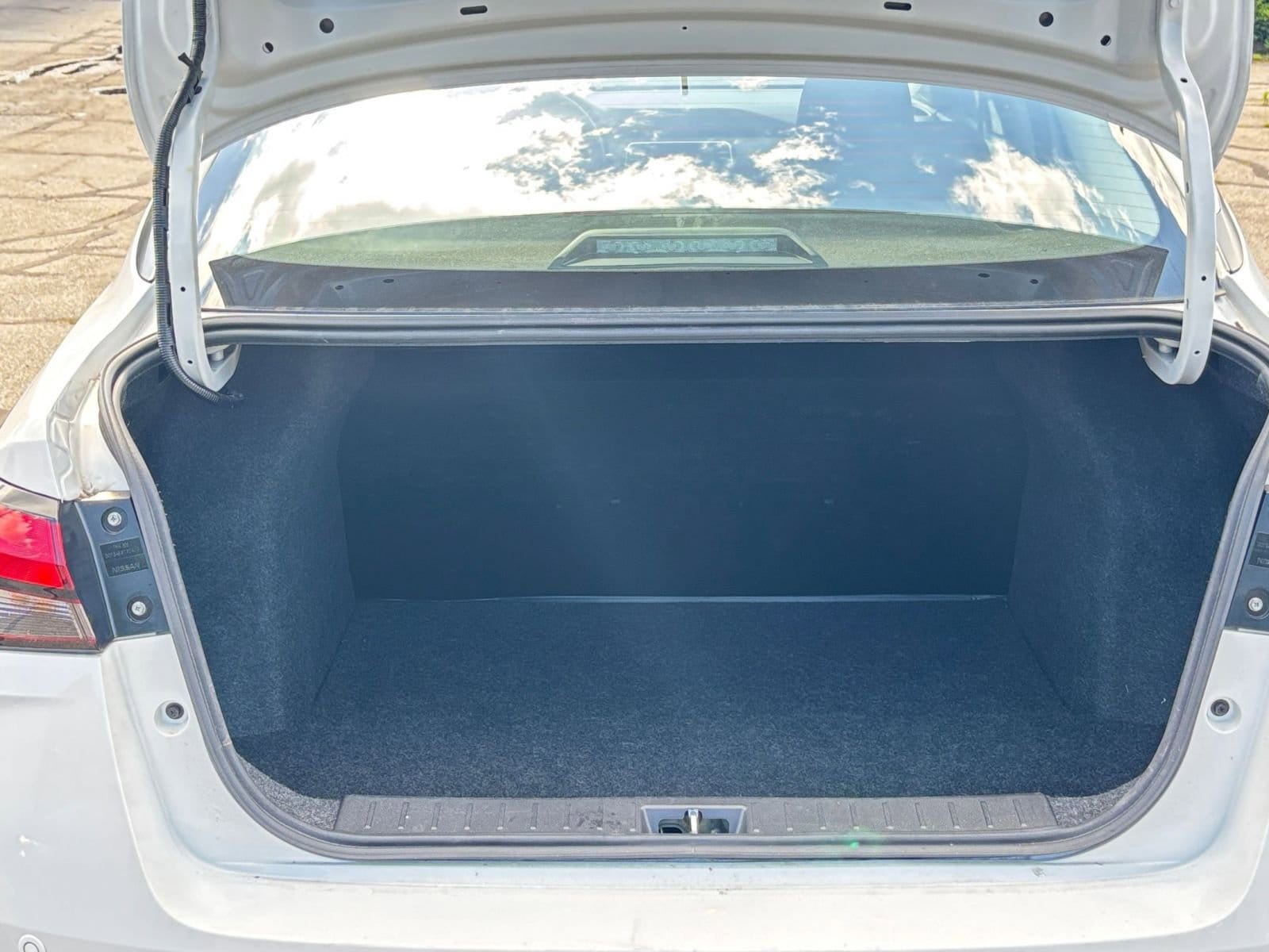 2024 Nissan Versa S 29