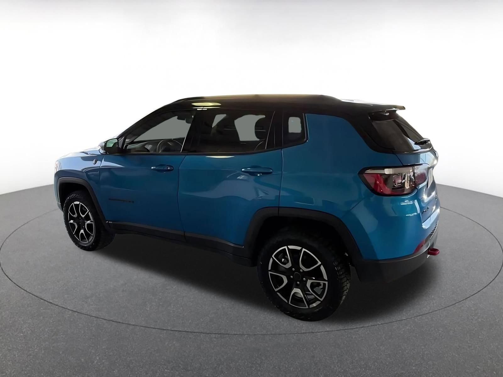 Thumbnail: 2025 Jeep Compass - 16