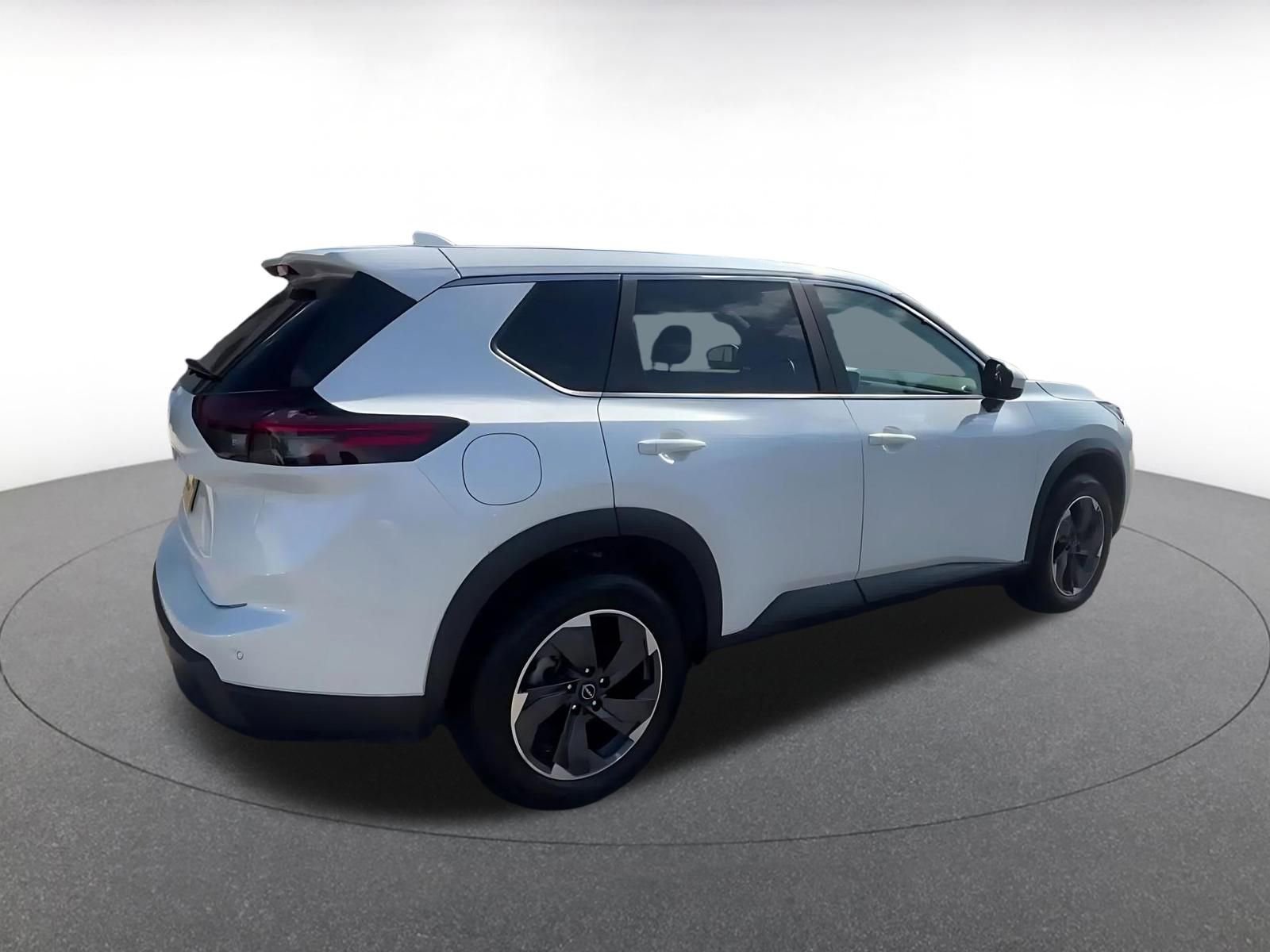 Thumbnail: 2025 Nissan Rogue - 15
