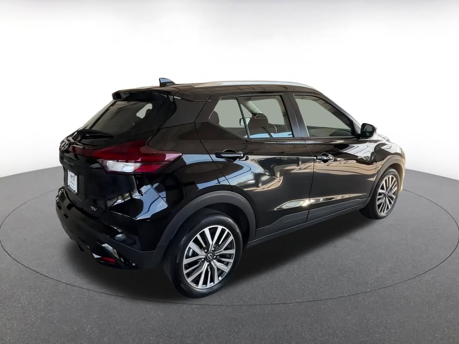 Thumbnail: 2024 Nissan Kicks - 13