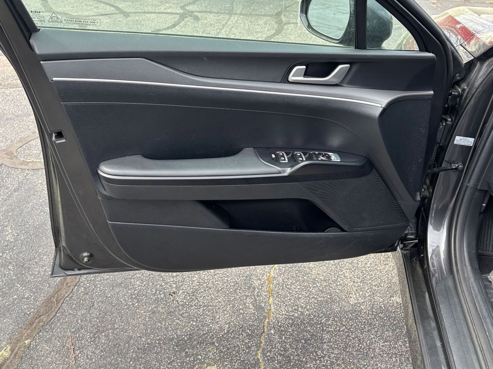 Thumbnail: 2025 Kia K5 - 25