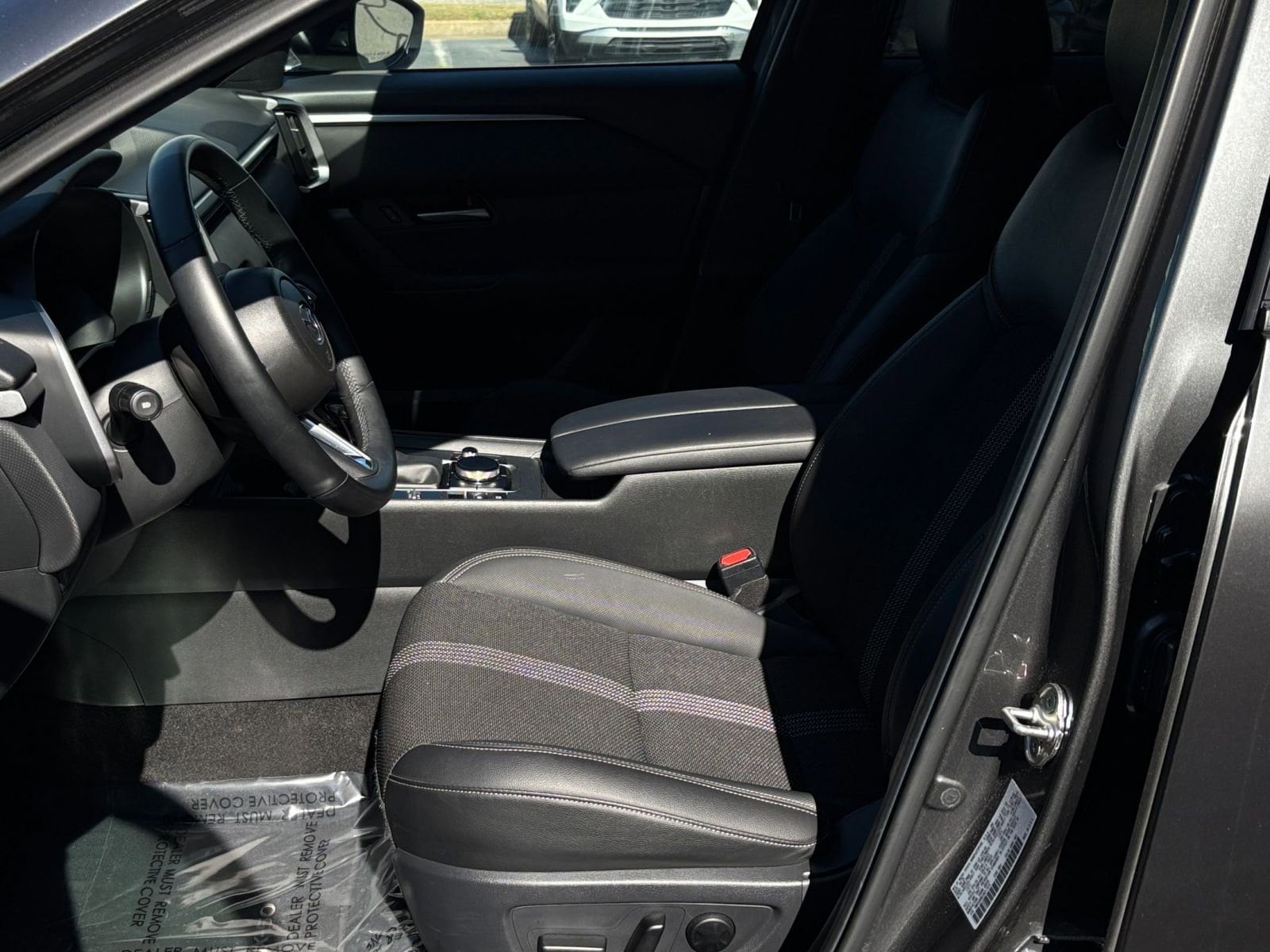 Thumbnail: 2025 Mazda CX-50 - 27