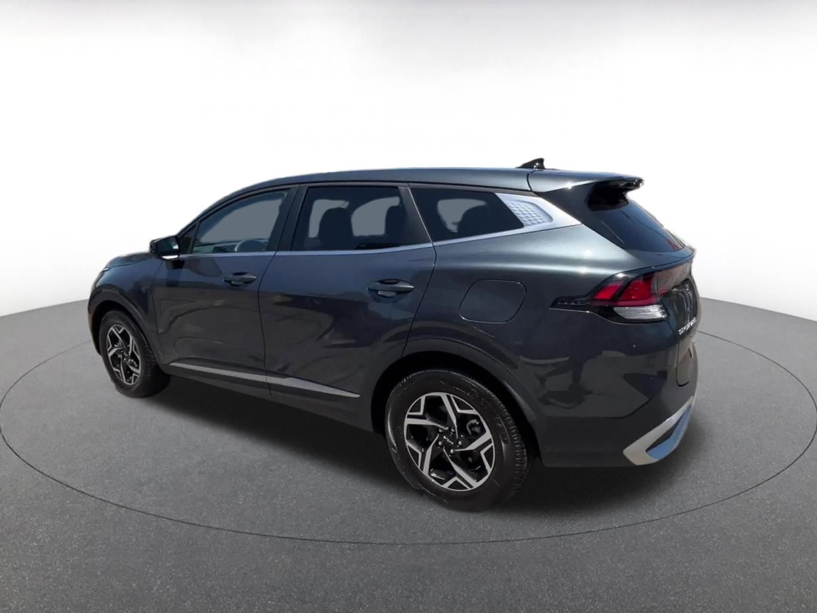 Thumbnail: 2024 Kia Sportage - 10