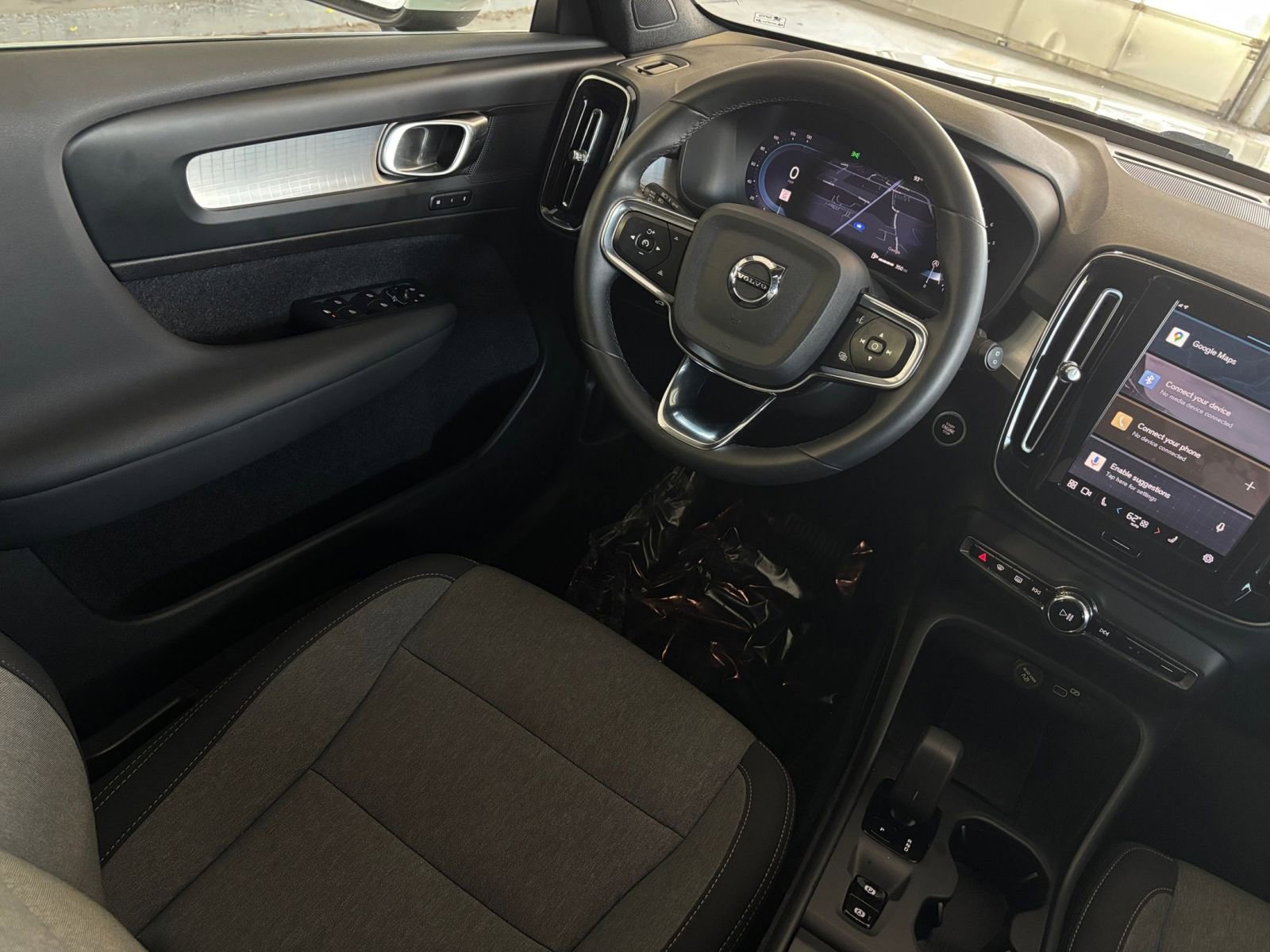 Thumbnail: 2024 Volvo XC40 - 34