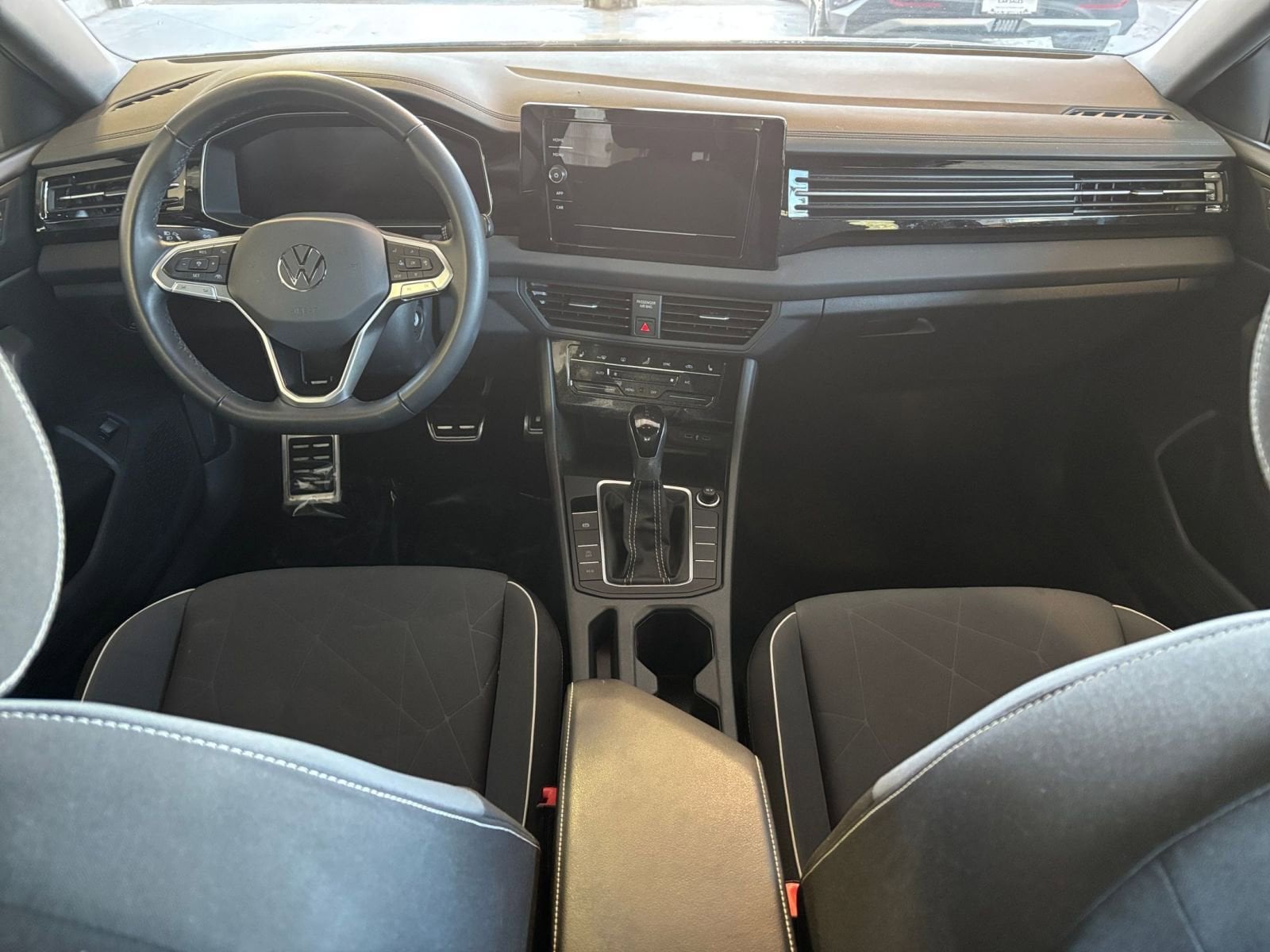 Thumbnail: 2025 Volkswagen Jetta - 31