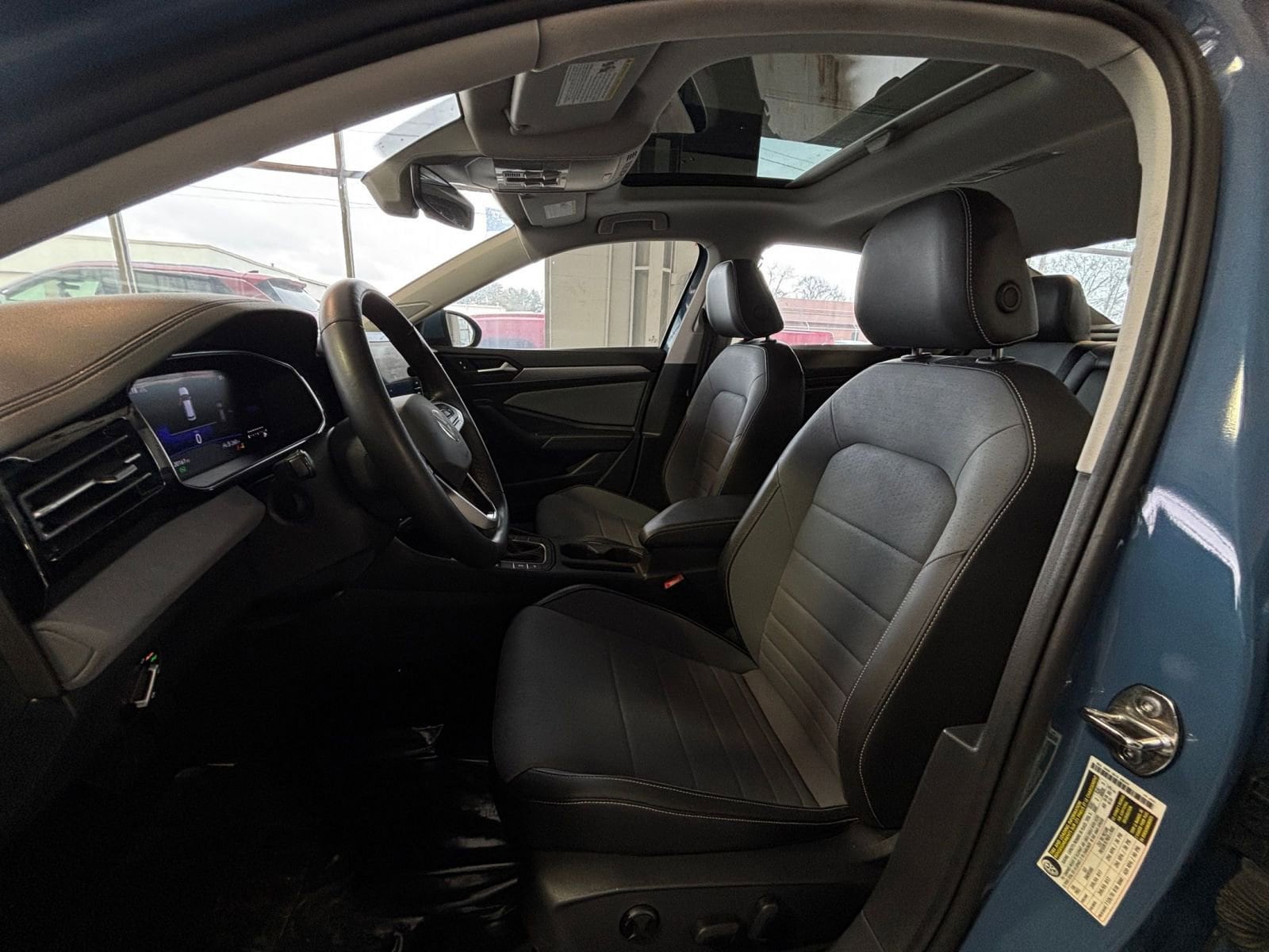 Thumbnail: 2025 Volkswagen Jetta - 30