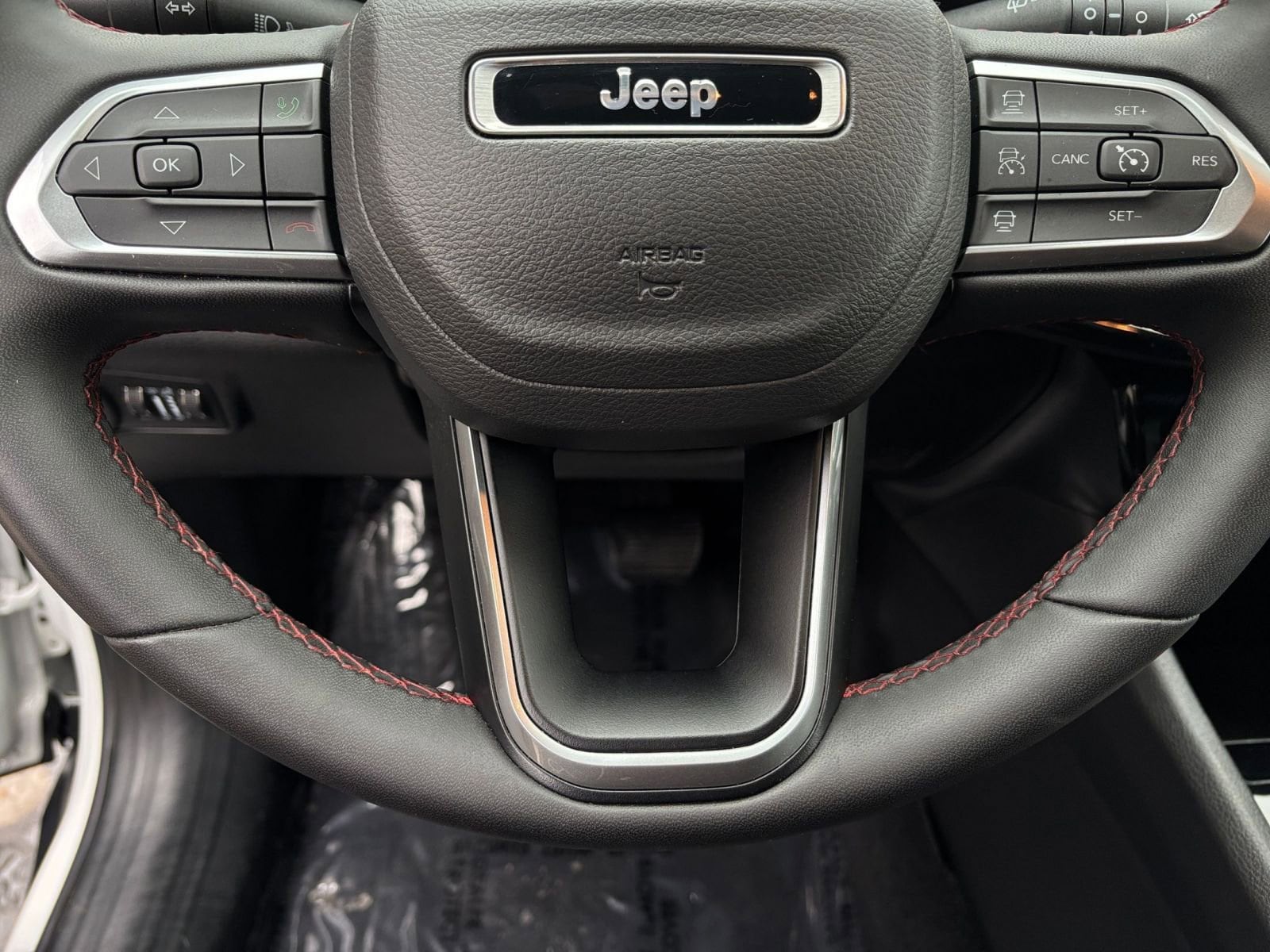 Thumbnail: 2025 Jeep Compass - 27