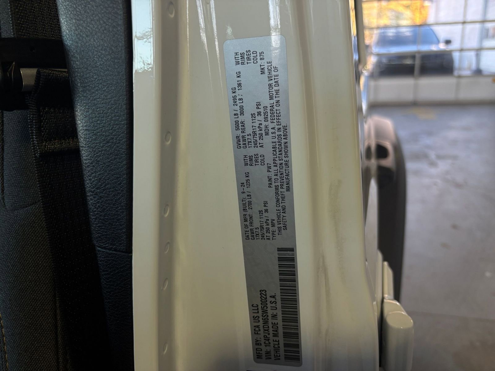 Thumbnail: 2025 Jeep Wrangler - 33