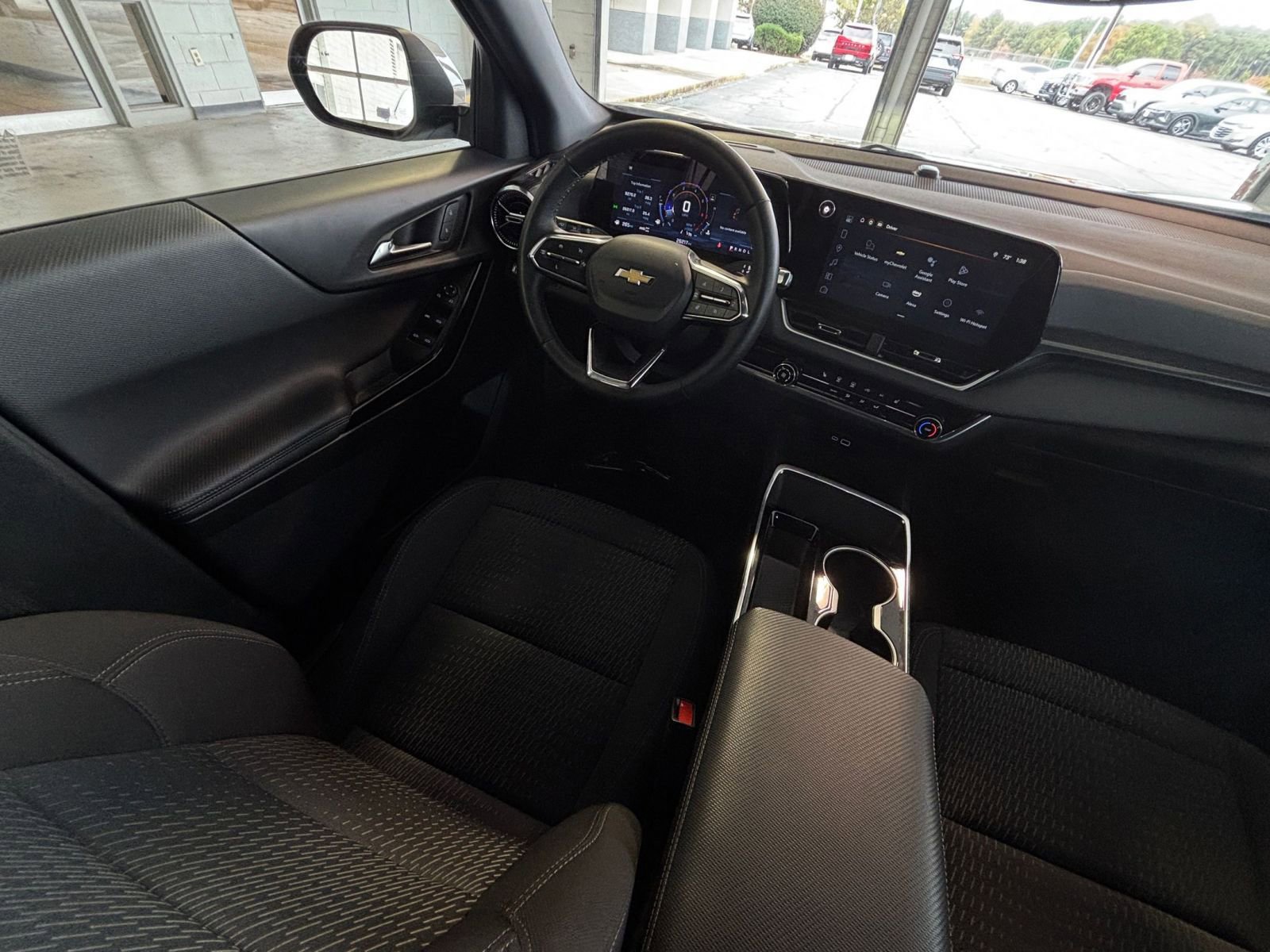 Thumbnail: 2025 Chevrolet Equinox - 33