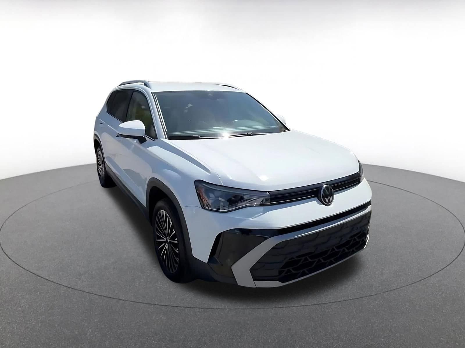 Thumbnail: 2025 Volkswagen Taos - 3