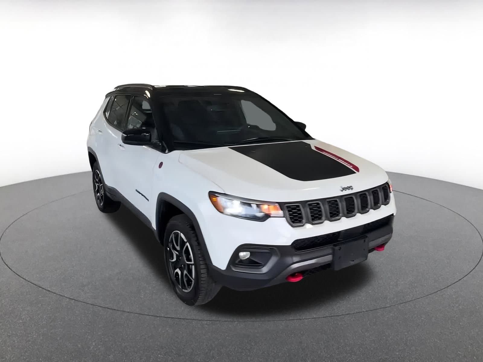 Thumbnail: 2025 Jeep Compass - 3