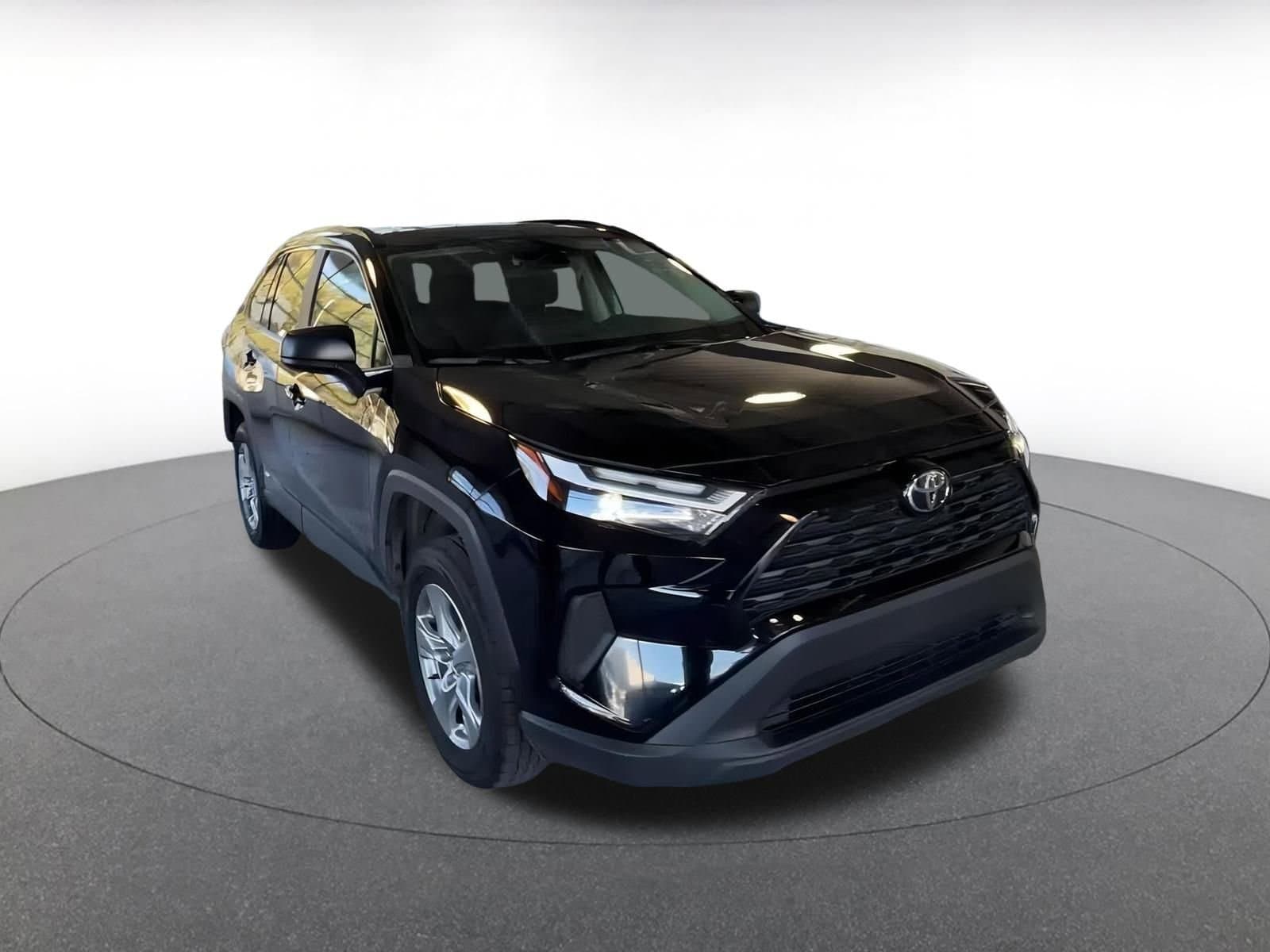 Thumbnail: 2025 Toyota RAV4 - 5