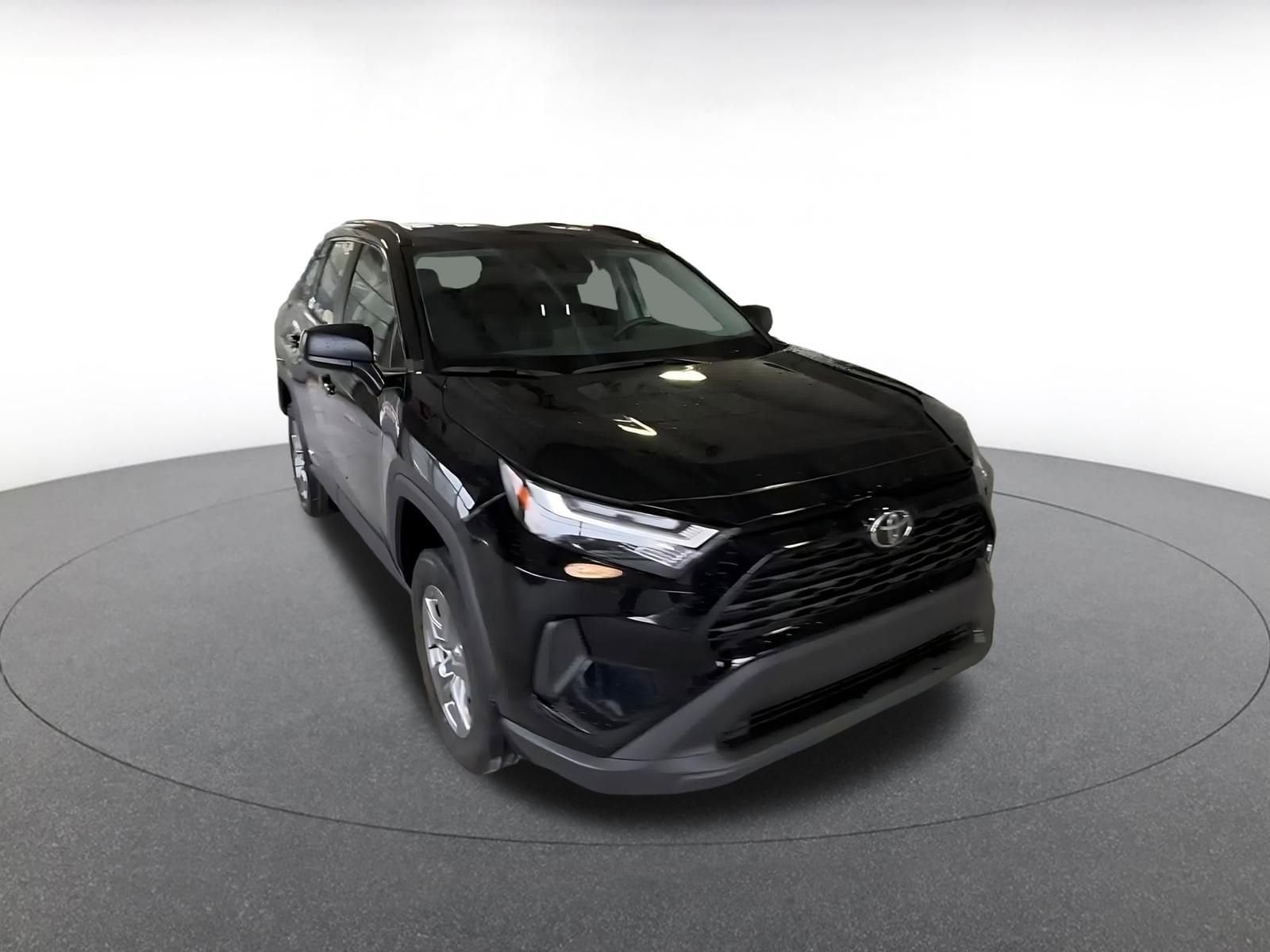 Thumbnail: 2025 Toyota RAV4 - 3