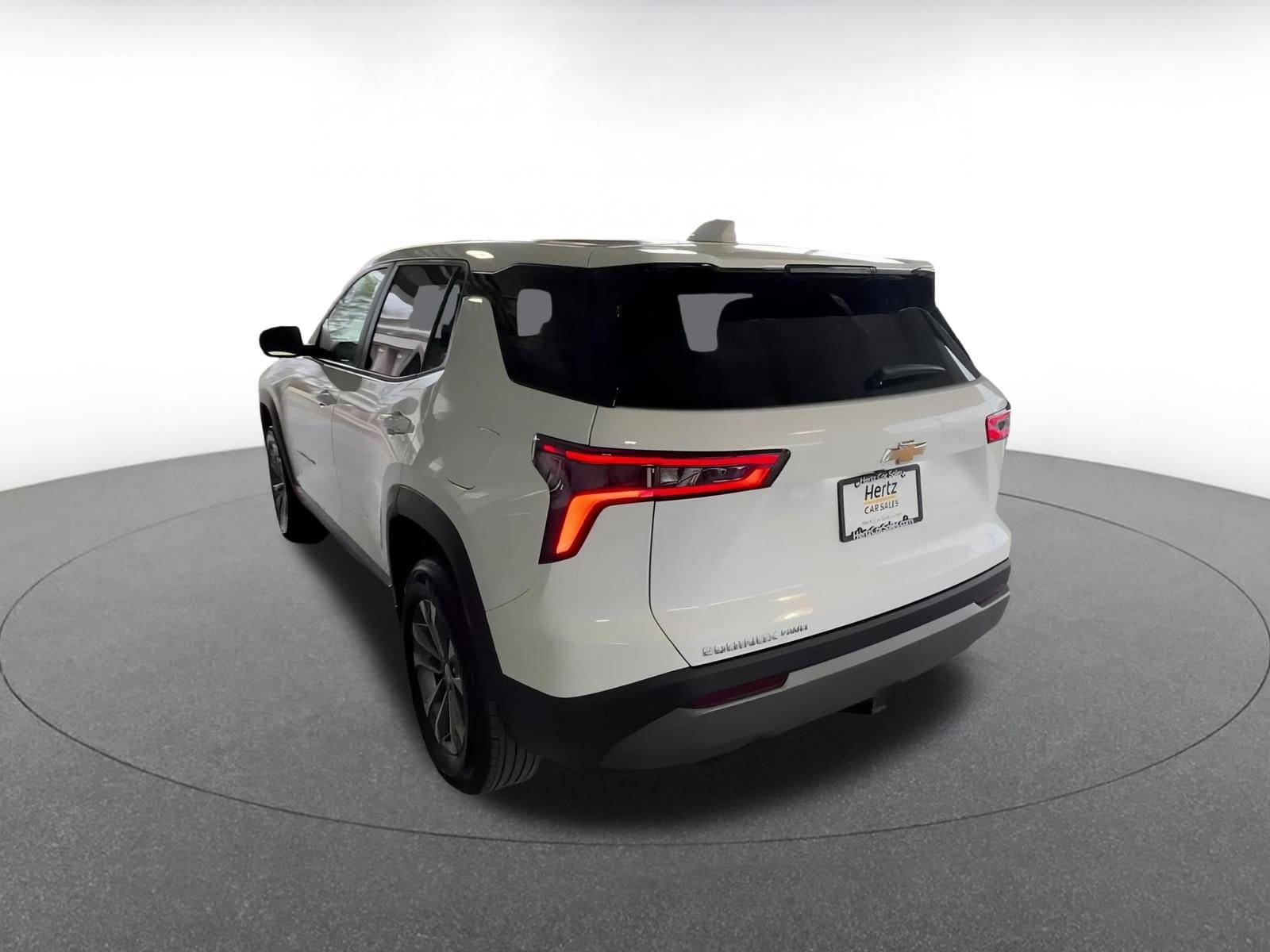 Thumbnail: 2025 Chevrolet Equinox - 11