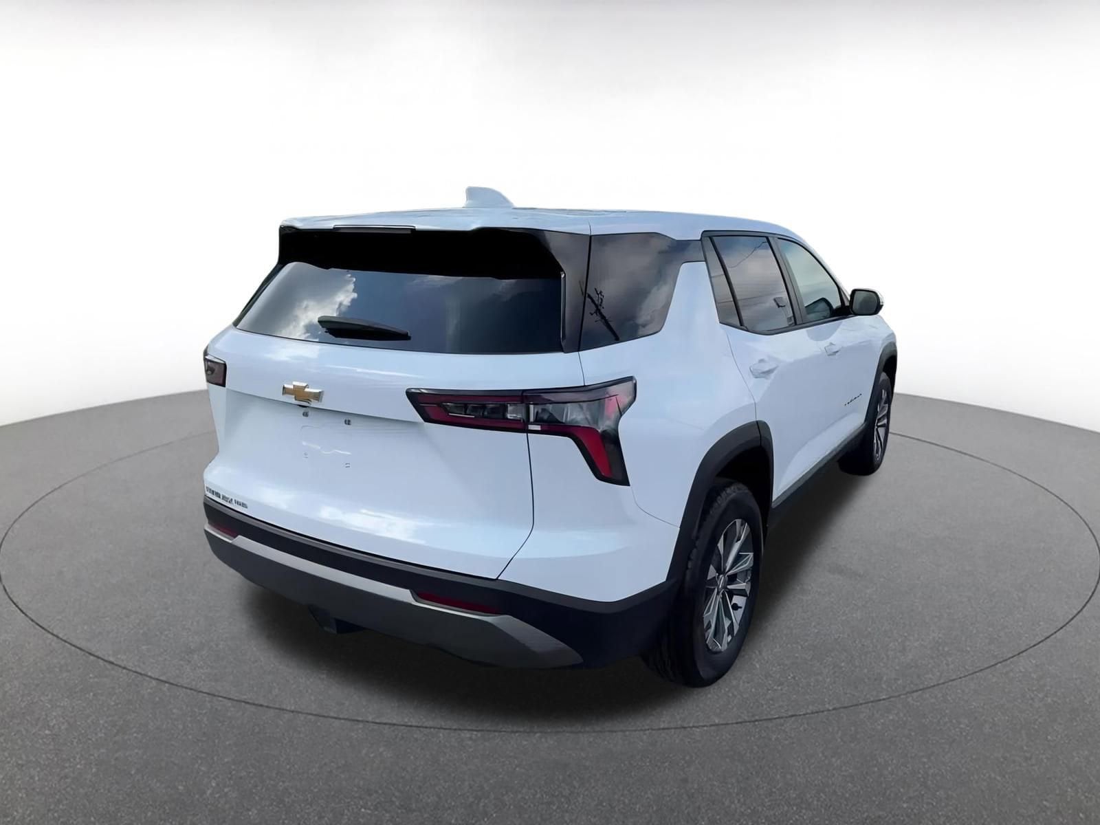 Thumbnail: 2025 Chevrolet Equinox - 15