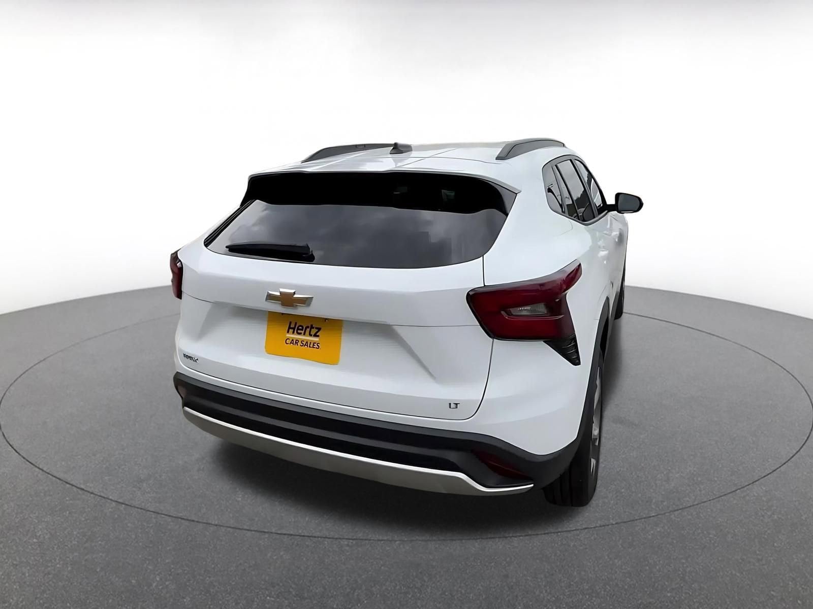 Thumbnail: 2025 Chevrolet Trax - 15