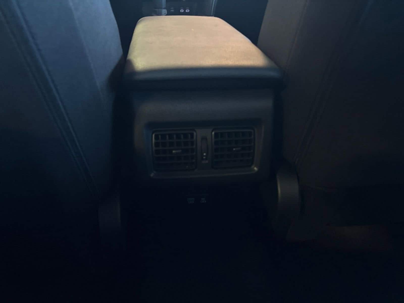 Thumbnail: 2025 Toyota Camry - 29