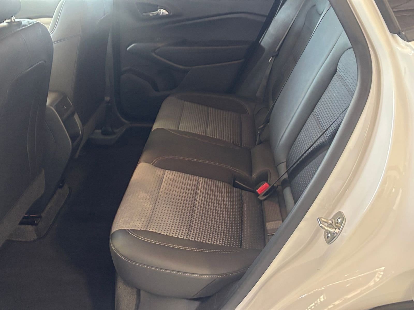 Thumbnail: 2025 Chevrolet Trax - 31