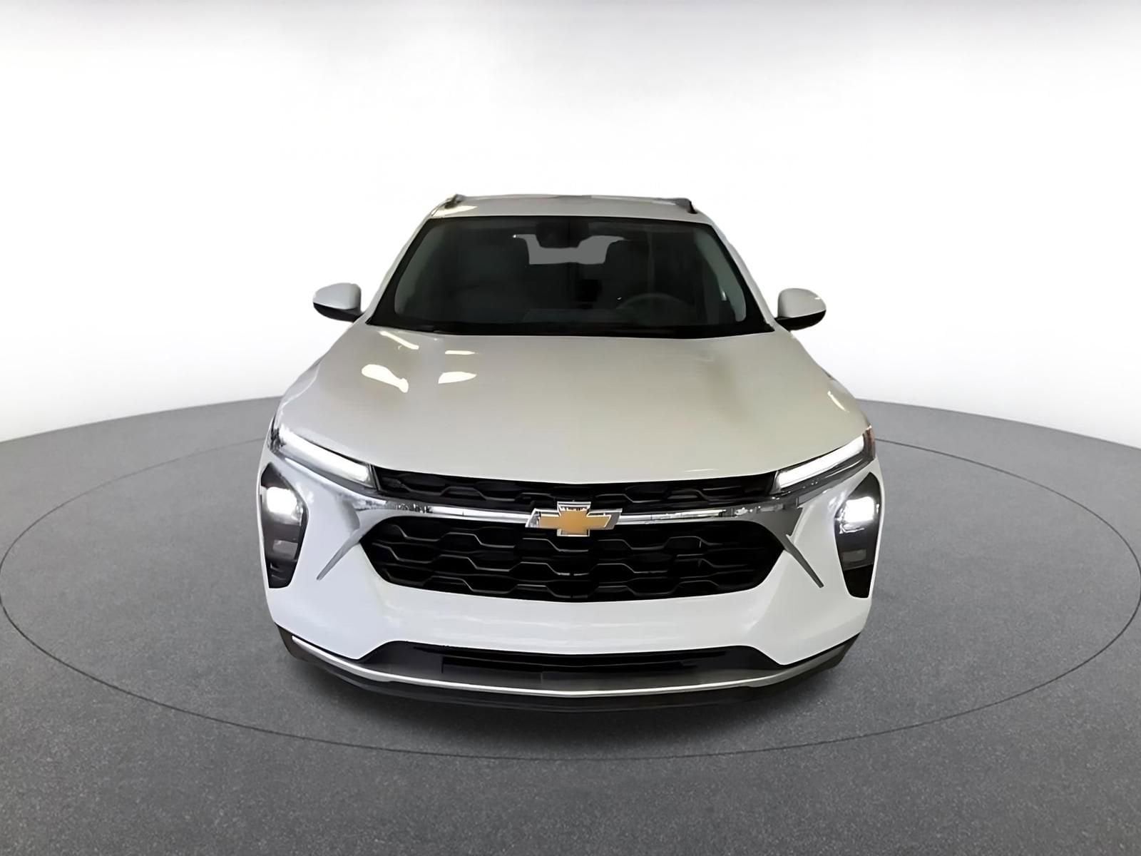 Thumbnail: 2025 Chevrolet Trax - 5