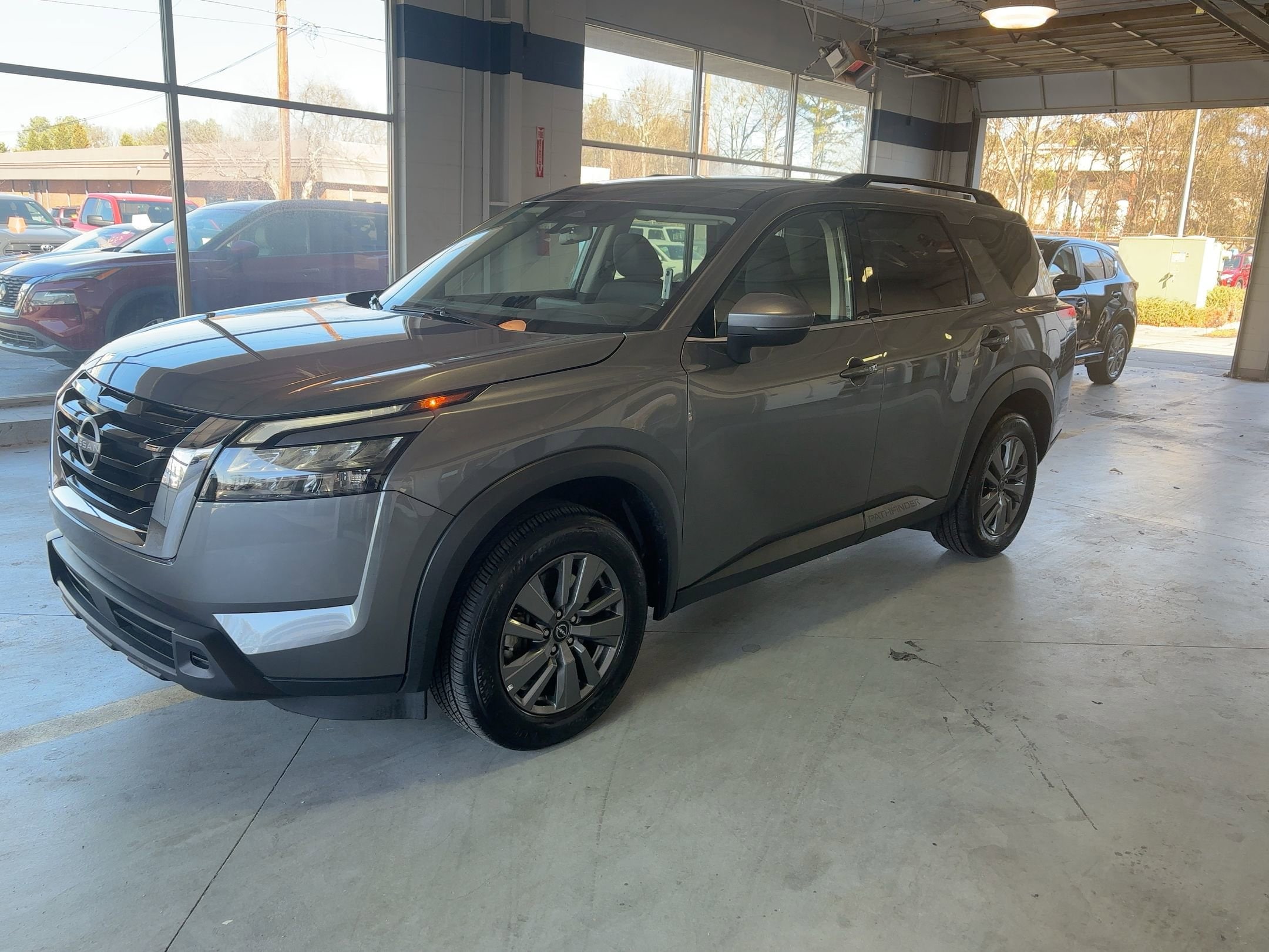 Thumbnail: 2025 Nissan Pathfinder - 3