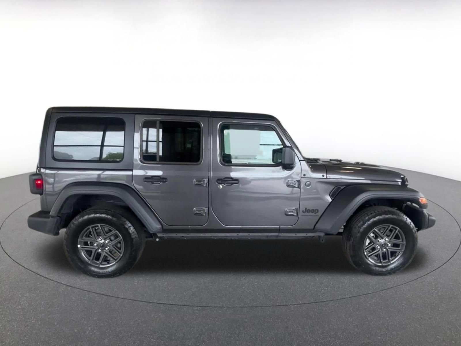 Thumbnail: 2025 Jeep Wrangler - 15