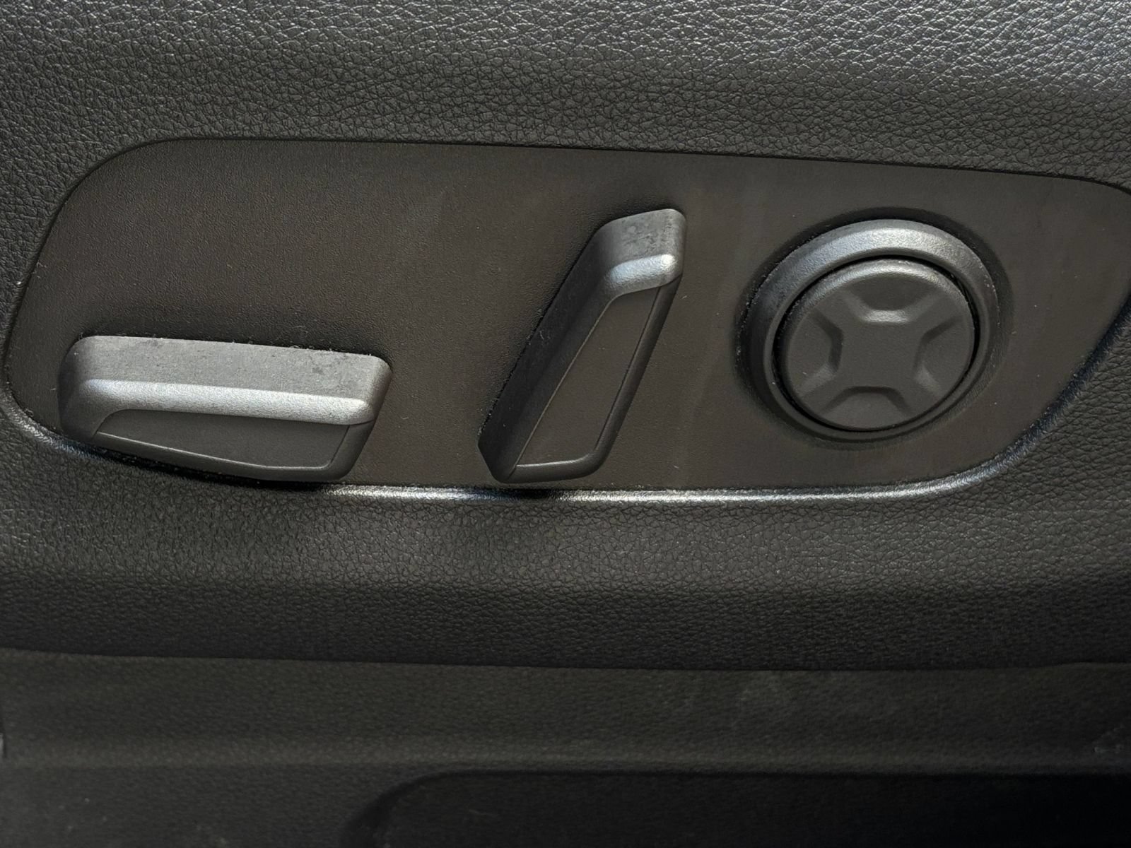 Thumbnail: 2026 Kia Carnival - 23