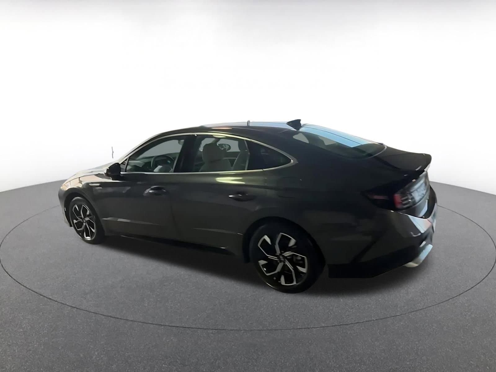 Thumbnail: 2025 Hyundai Sonata - 10