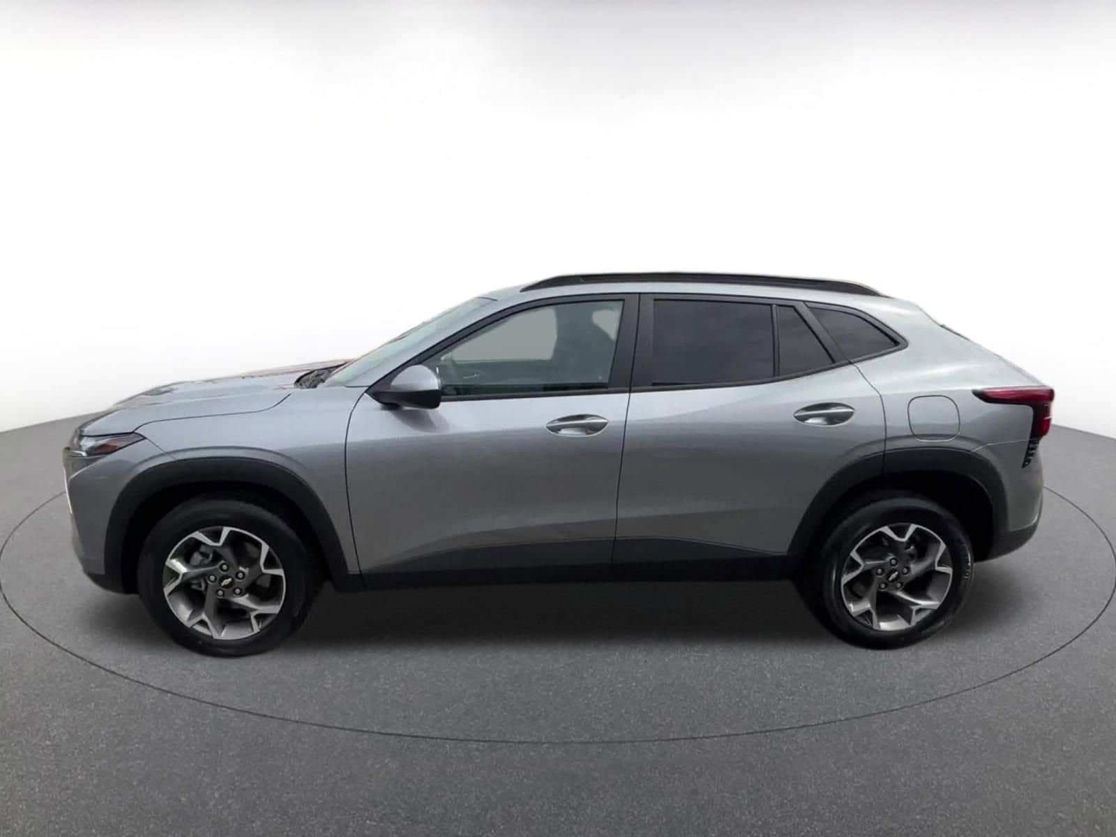 Thumbnail: 2025 Chevrolet Trax - 8