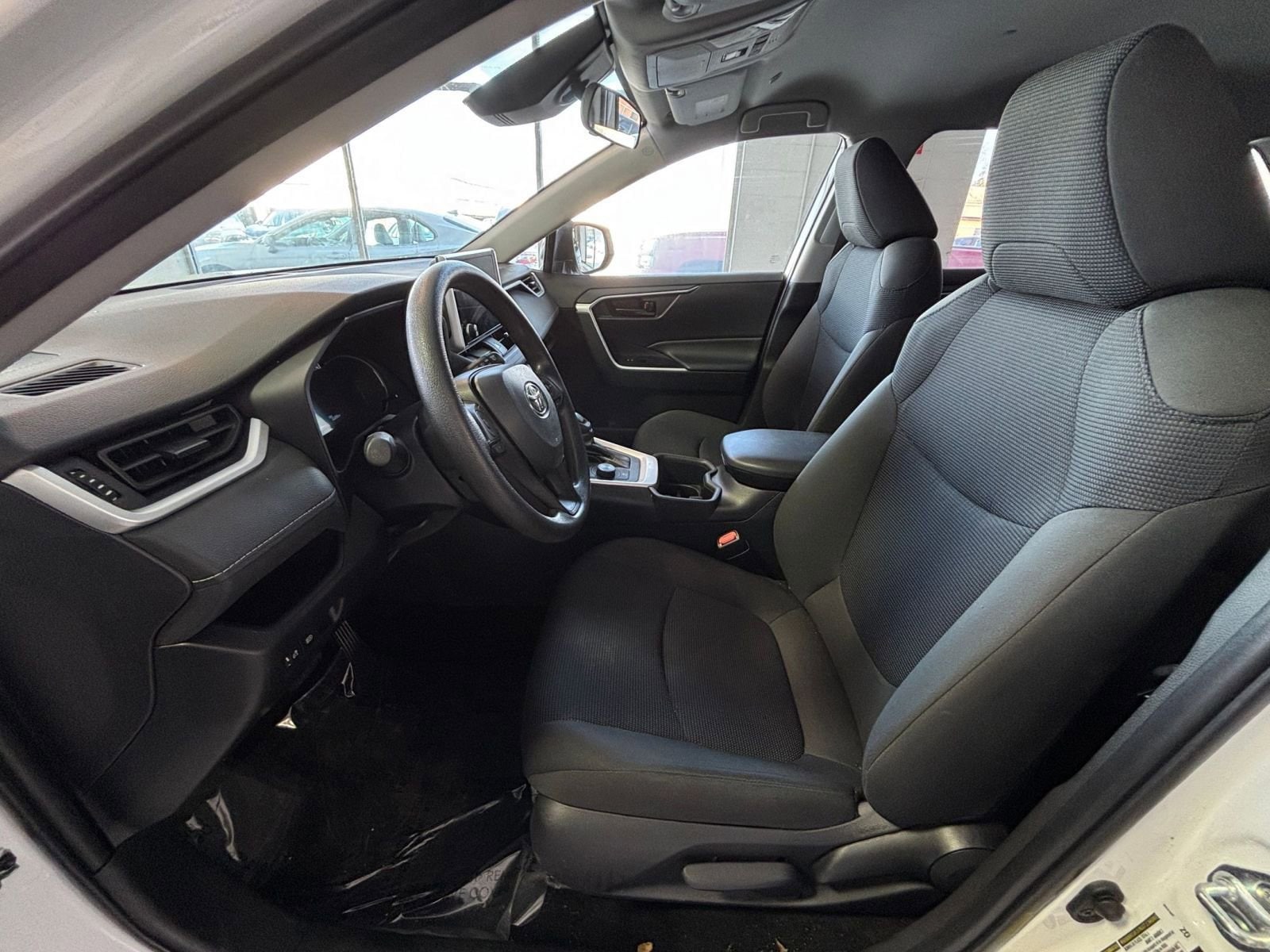 Thumbnail: 2025 Toyota RAV4 - 26