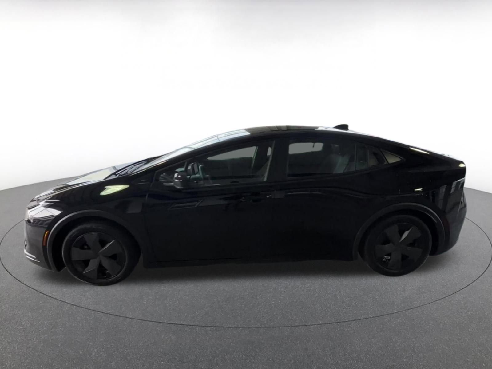 Thumbnail: 2025 Toyota Prius - 8