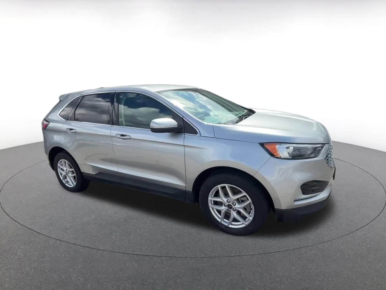 Thumbnail: 2024 Ford Edge - 3