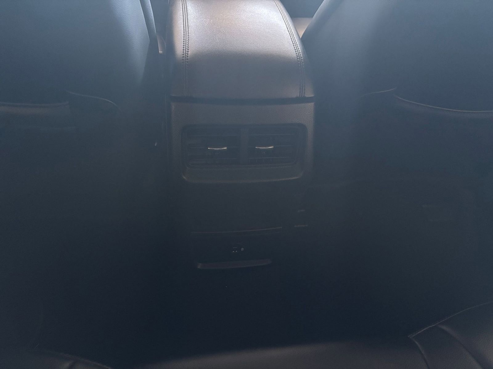 Thumbnail: 2022 Ford Edge - 25