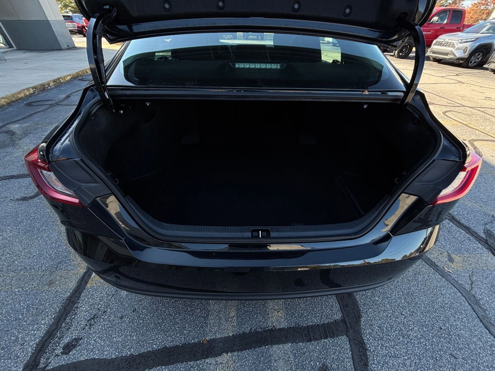 Thumbnail: 2025 Toyota Camry - 35