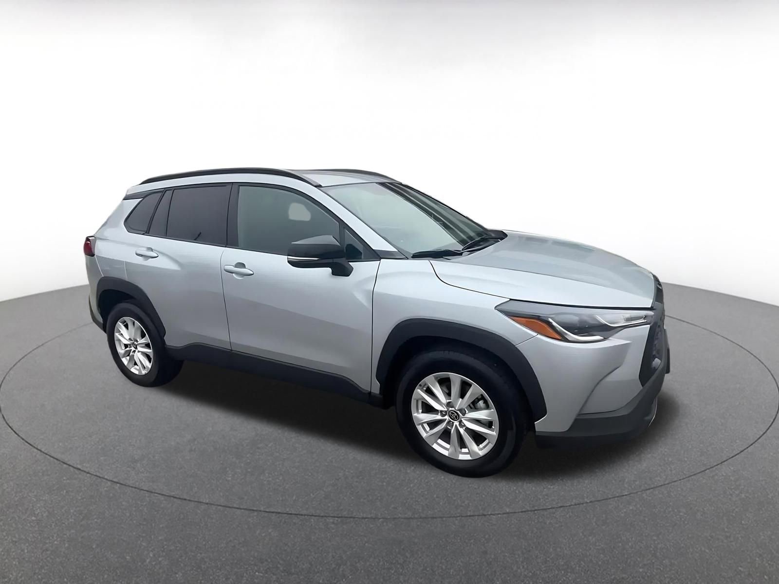 Thumbnail: 2025 Toyota Corolla Cross - 3