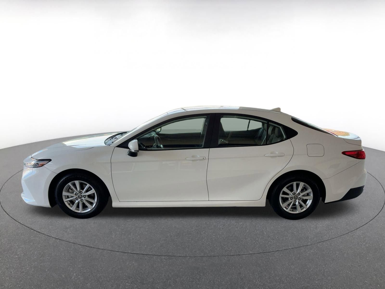 Thumbnail: 2025 Toyota Camry - 10